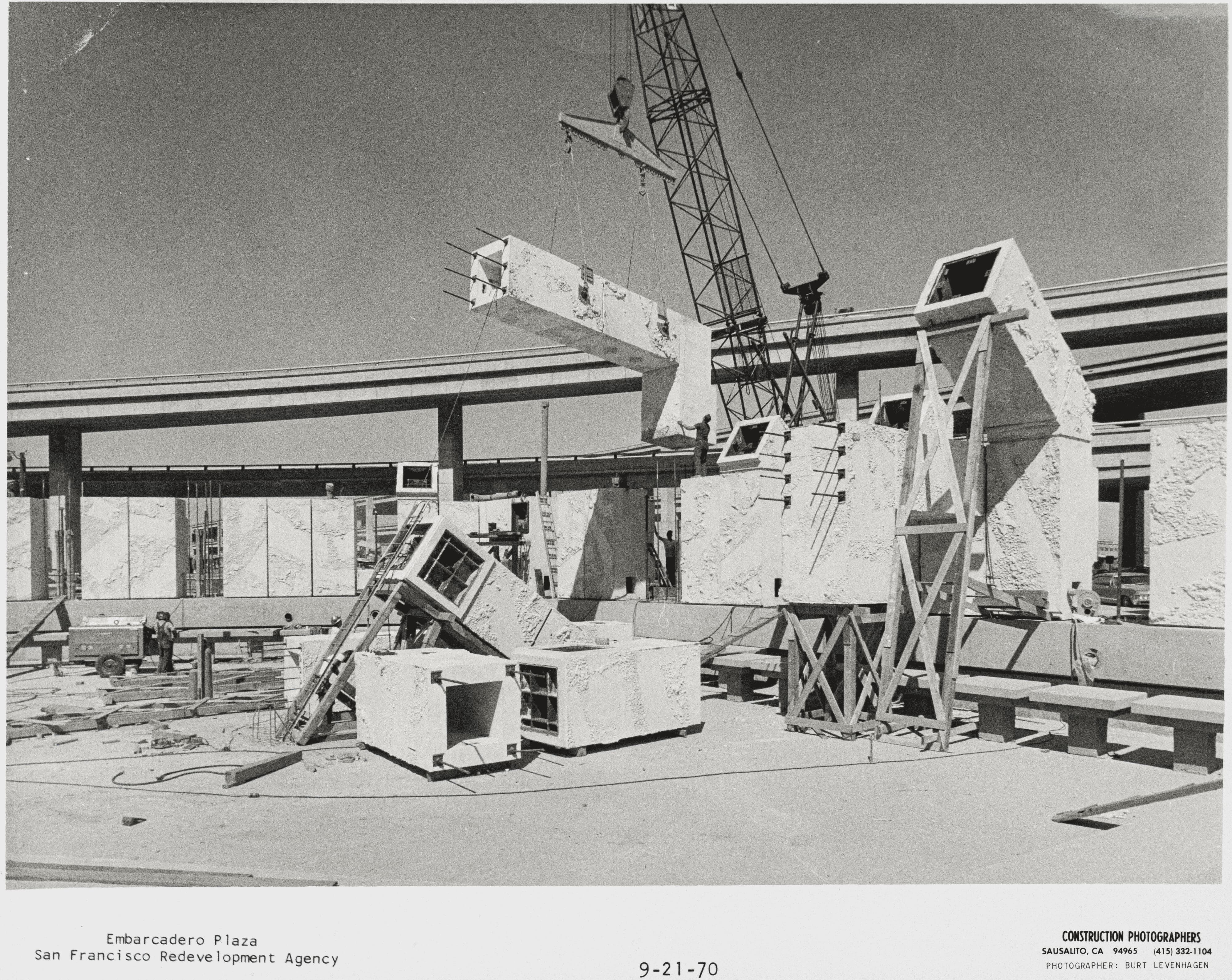 Vaillancourt Fountain construction - San Francisco Redevelopment Agency